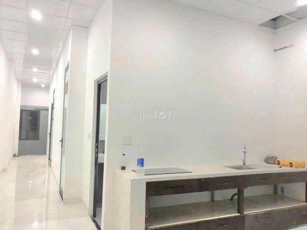 Cho thuê nhà mặt tiền Bùi Kỷ 2pn 2wc giá 11triệu