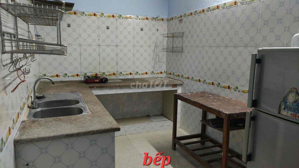 Cho thuê nhà gác lửng 90m2 MT Khái Đông 4 gần FPT giá 5triệu
