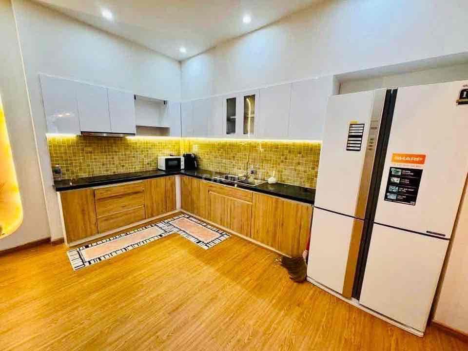 Cho thuê nhà 2 tầng kiệt Nguyễn Văn Linh gần sân bay 13triệu