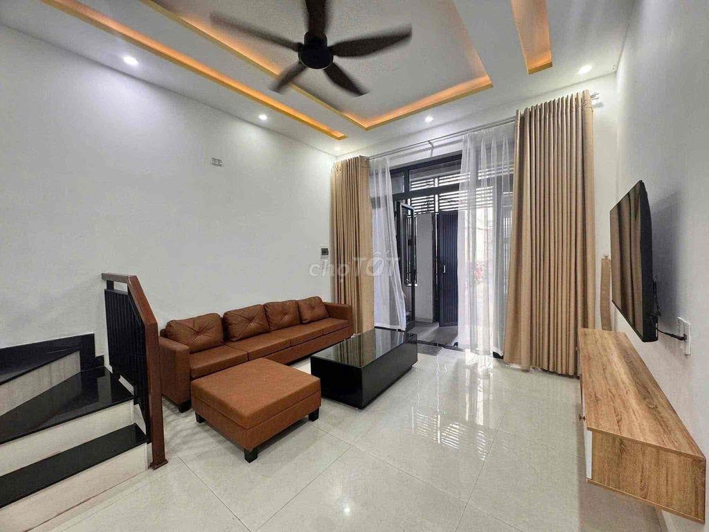 Cho thuê nhà 3 tầng mới K408 Hoàng Diệu quận Hải Châu