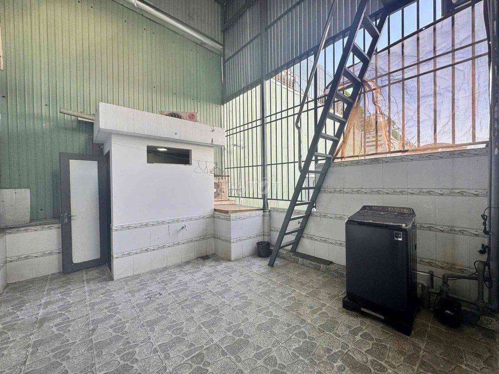 Cho thuê nhà 3 tầng mới K408 Hoàng Diệu quận Hải Châu