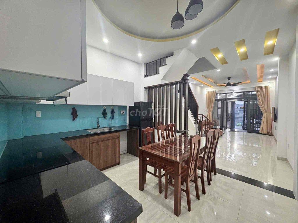 Cho thuê nhà 3 tầng mới K408 Hoàng Diệu quận Hải Châu