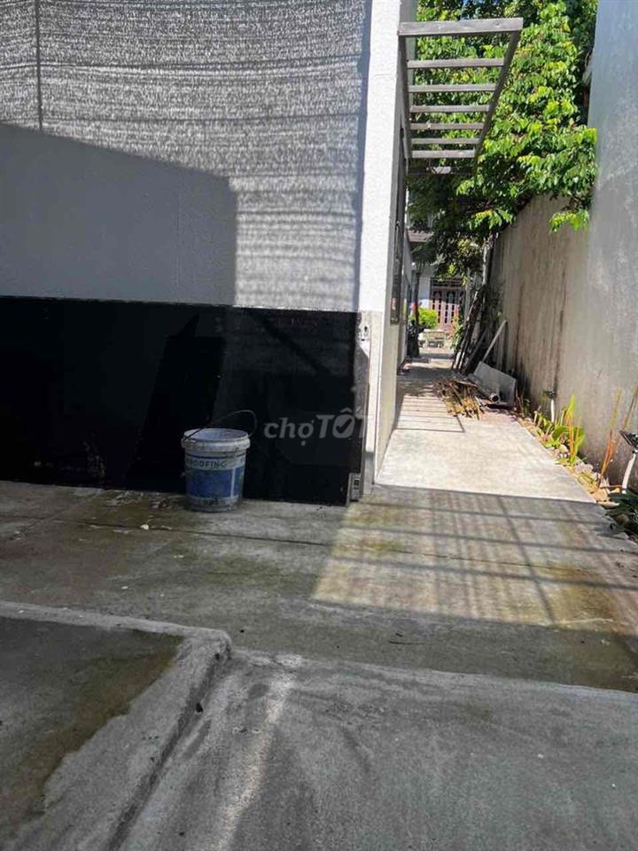 Cho thuê nhà Trương Đăng Quế gần biển Tân Trà 2pn giá 8triệu