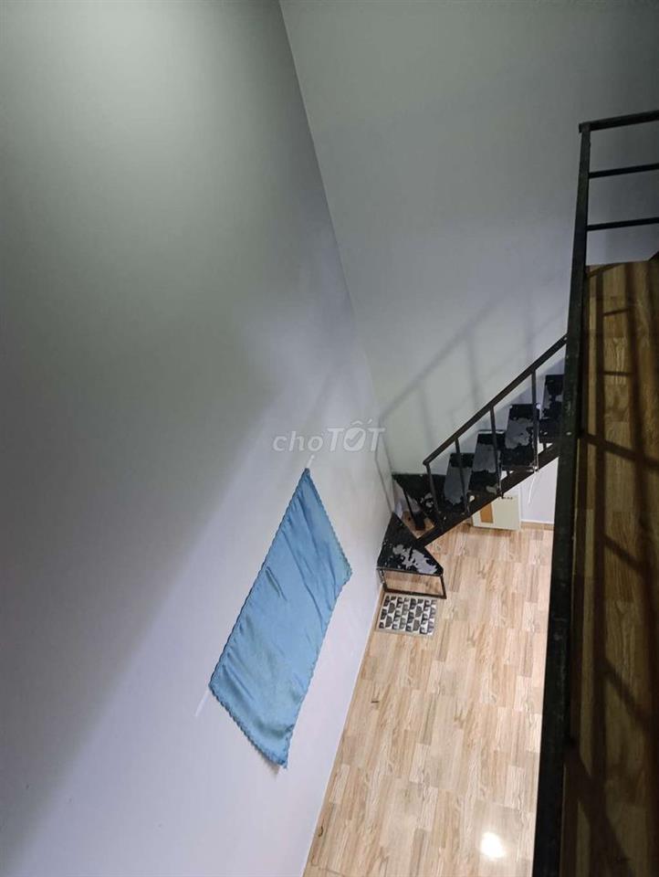 cho thuê nhà mini có sẵn máy lạnh máy nước nóng