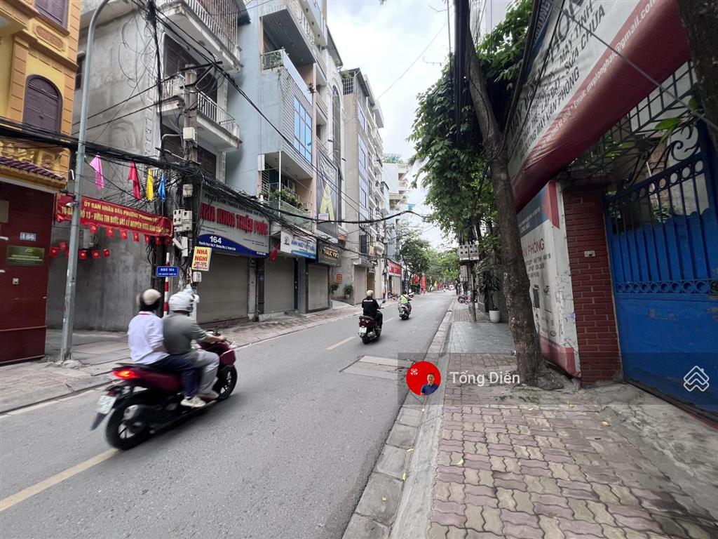 Cần bán nhanh nhà mặt phố nguyễn ngọc nại, 80m2, 3 tầng, giá 33.8 tỷ.