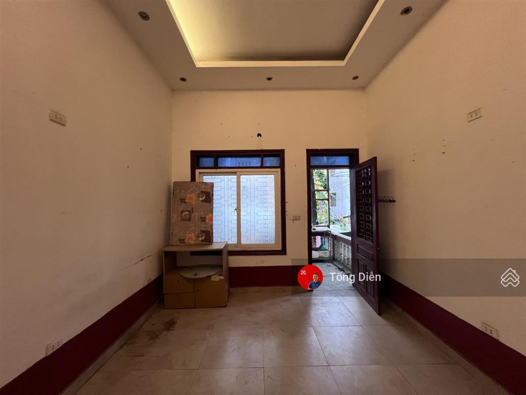 Cần bán nhanh nhà mặt phố nguyễn ngọc nại, 80m2, 3 tầng, giá 33.8 tỷ.