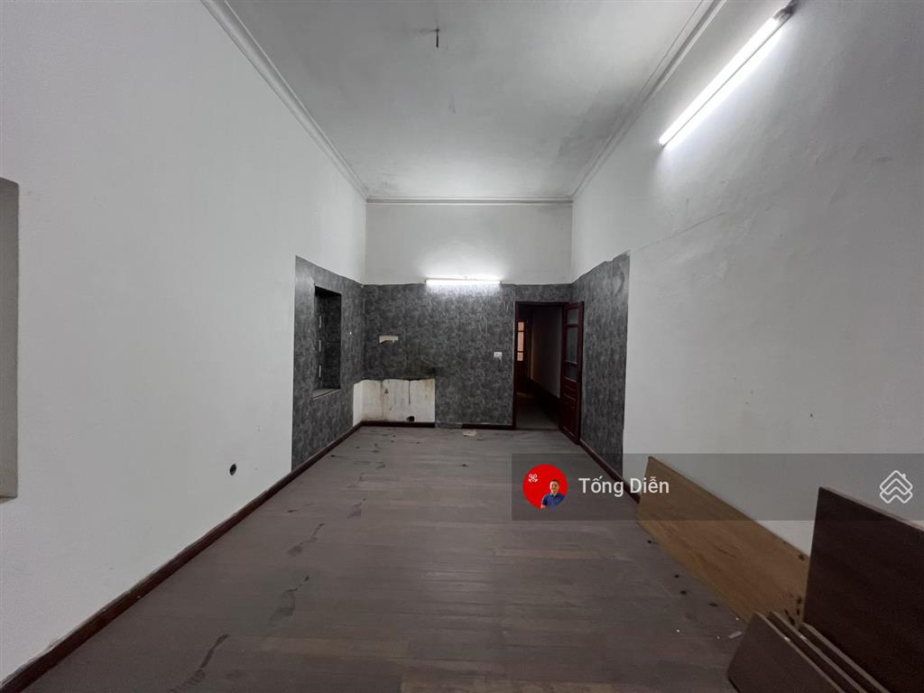 Cần bán nhanh nhà mặt phố nguyễn ngọc nại, 80m2, 3 tầng, giá 33.8 tỷ.