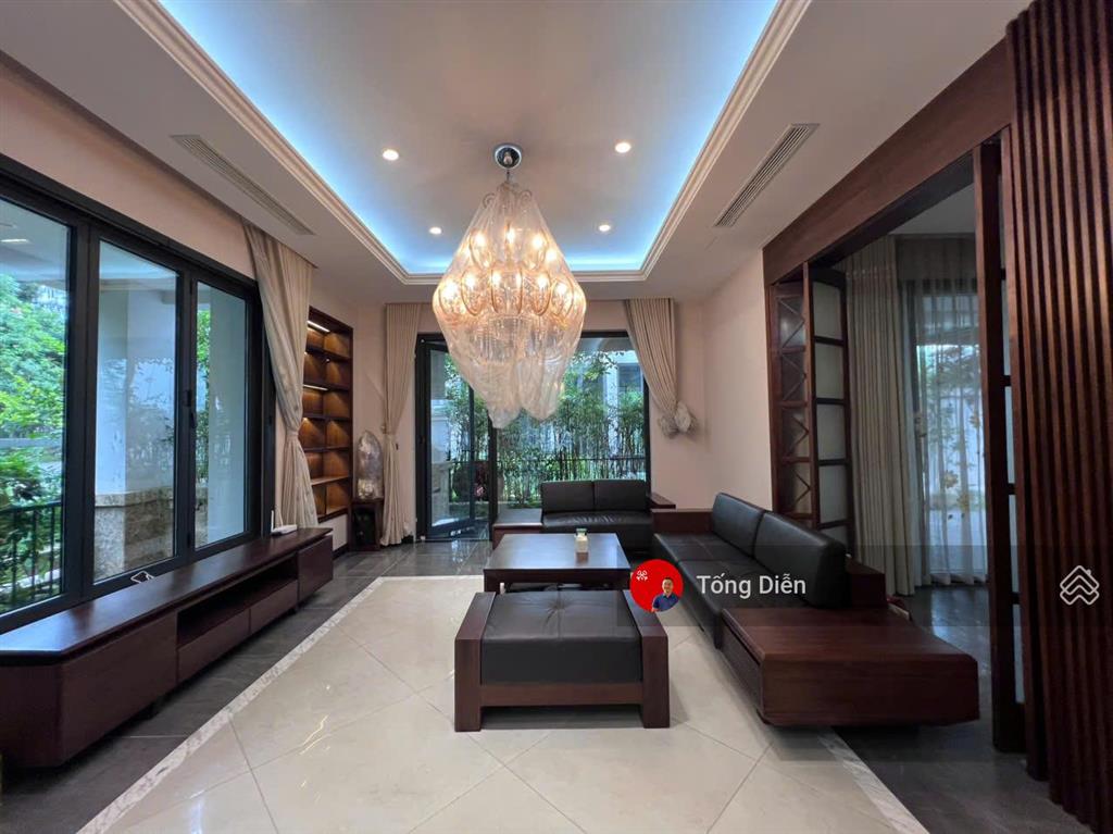 Tống diễn 0944 866 ***. cho thuê bt đơn lập ecopark, có hầm và thang máy
