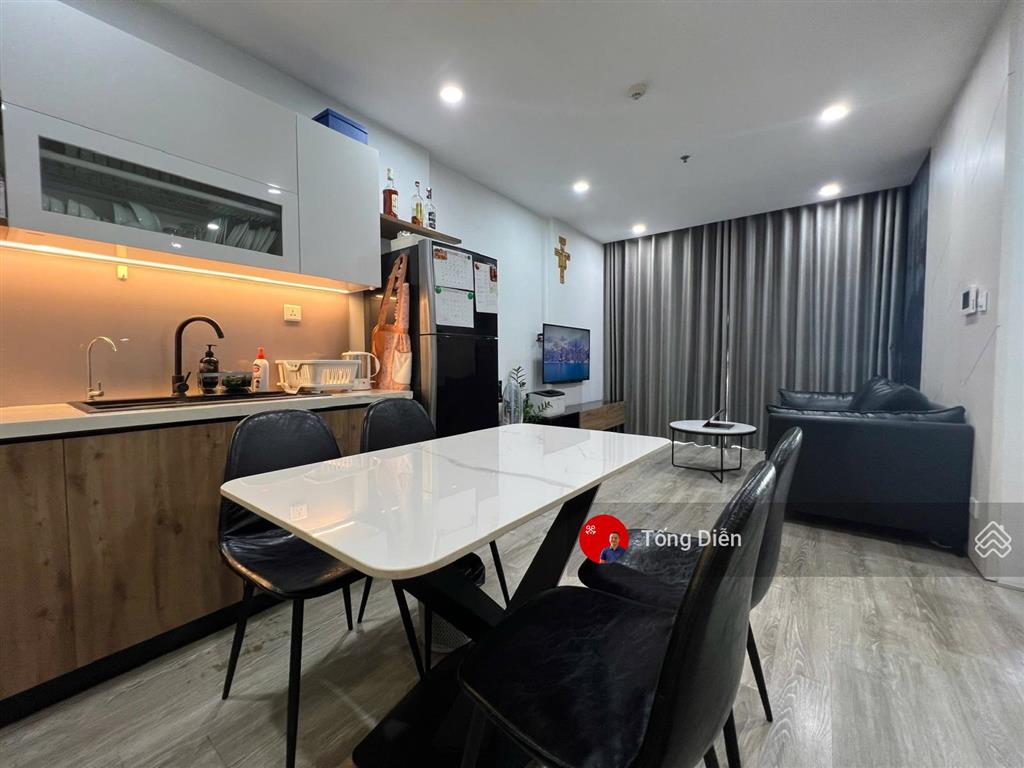 Chính chủ cho thuê căn 1 phòng ngủ + view vin university, hướng đông nam