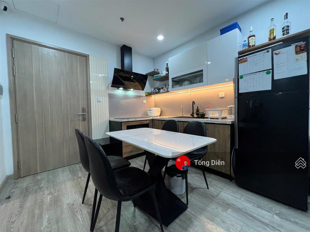 Chính chủ cho thuê căn 1 phòng ngủ + view vin university, hướng đông nam