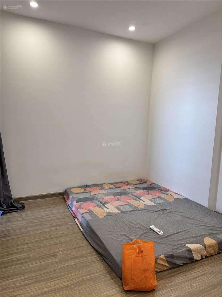 Cho thuê origami 2pn 2wc, chỉ 7,5tr, s901, view sông tầng cao thoáng, ở ngay 0918 981 ***