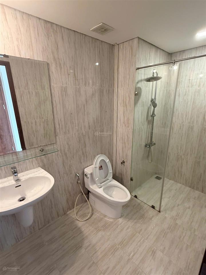 Bán golden star 2pn 2wc 70m ntcc view thoáng đẹp tầng trung, chỉ 4,4 tỷ, sổ hồng