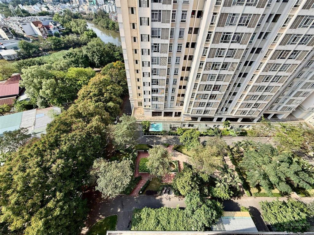Bán căn hộ sky garden 3 pmh 2pn 2wc 70m2 sổ hồng chỉ 5.4 tỷ