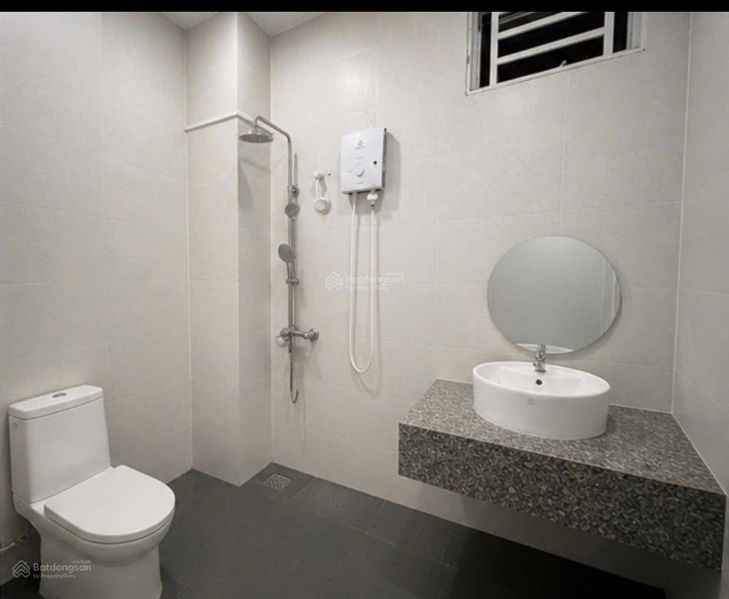 Cho thuê nhà hẻm oto 1135 huỳnh tấn phát 45m2 2pn 2wc chỉ 12tr tl