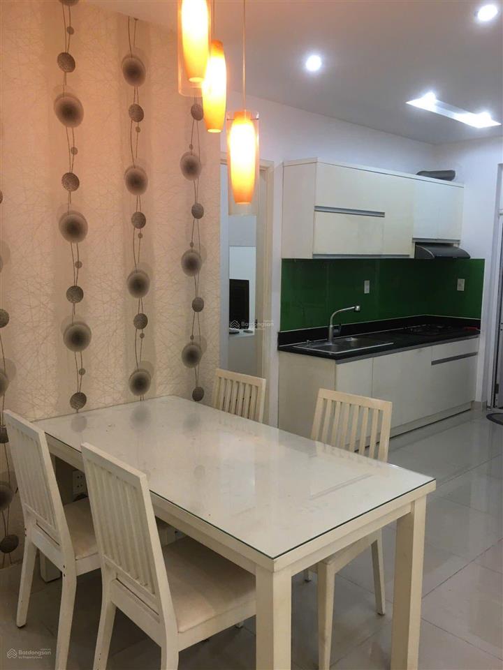 Sky garden 3 pmh
căn góc 2pn 2wc 68m2 full nt
chỉ 12tr/tháng