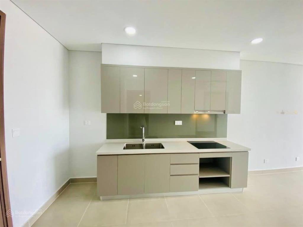 Cho thuê căn hộ cao cấp sky 89 1pn 1wc 55m2 có máy lạnh rèm tủ bếp chỉ 11tr/th   0909 686 ***