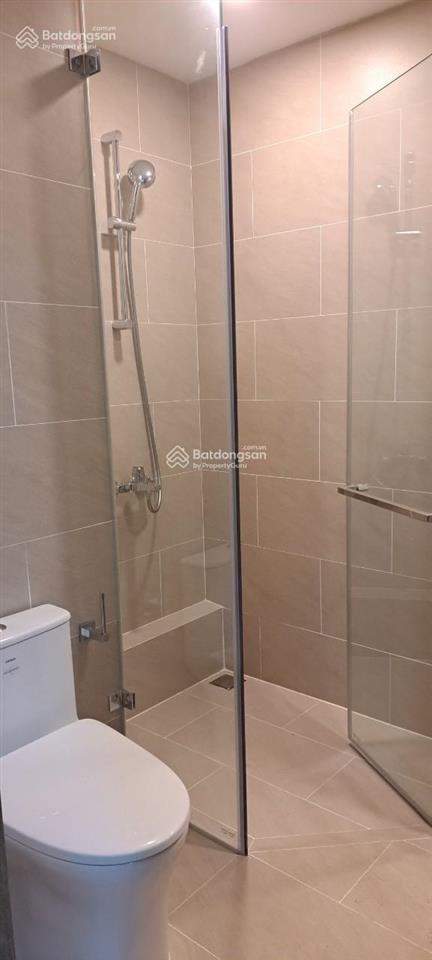 Hot! cho thuê chcc sky 89 2pn 2wc có 3 ml, 1 mnn, rèm, tủ bếp 12,5tr rẻ  0909 686 *** loan