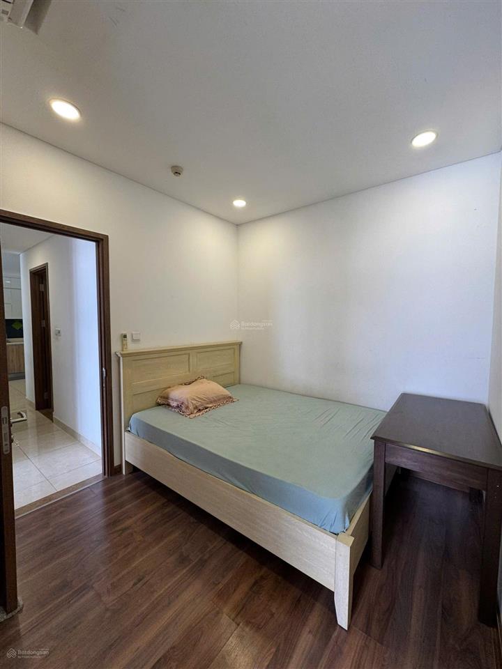Bán golden star 2pn 2wc 68m2 full nt view thoáng đẹp, chỉ 4,25 tỷ, sổ hồng
