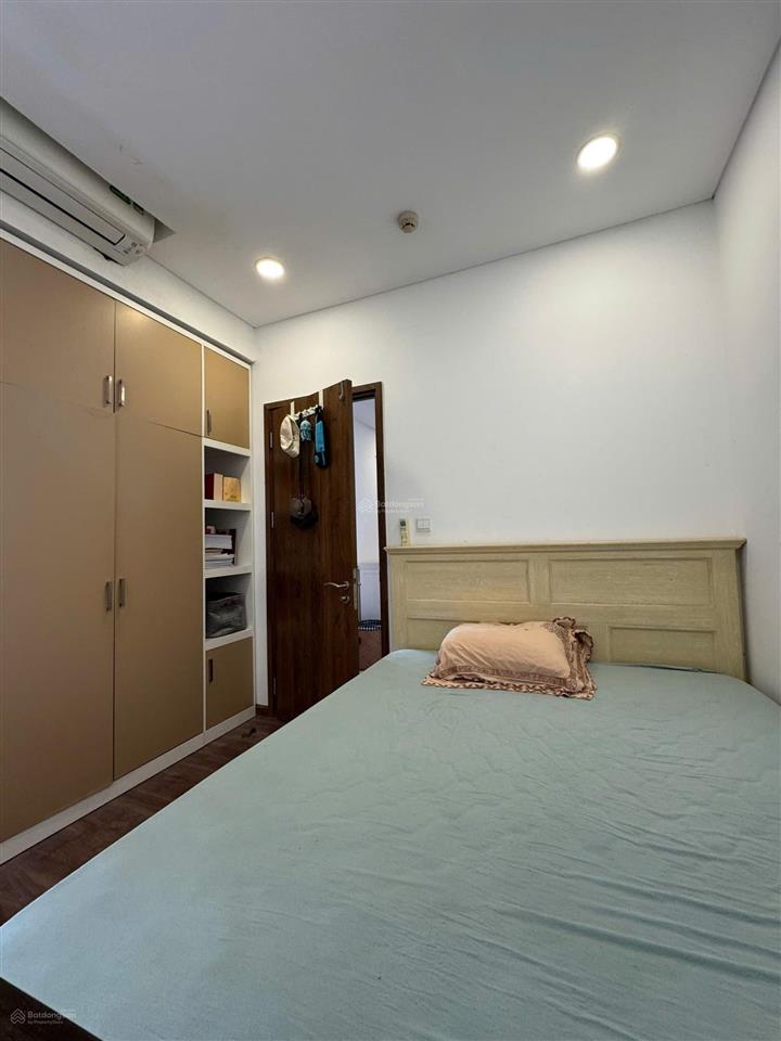 Bán golden star 2pn 2wc 68m2 full nt view thoáng đẹp, chỉ 4,25 tỷ, sổ hồng