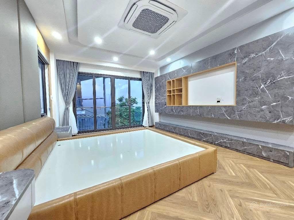 Bán nhà dân xây ngọc hà, đội cấn, hht giá đầu tư 8.6 tỷ dt 45m2x5 nội thất đủ, không quy hoạch