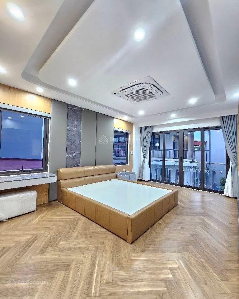 Bán nhà dân xây ngọc hà, đội cấn, hht giá đầu tư 8.6 tỷ dt 45m2x5 nội thất đủ, không quy hoạch