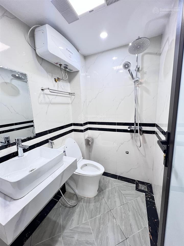 Bán nhà đẹp, thang máy  ô tô đỗ cổng, gần phố võ chí công, xuân la, xuân đỉnh 46m2 x 6t, mt 4m