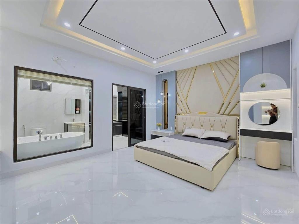 Hot! mặt ngõ nguyễn chánh, lô góc, ngõ ôtô thông, xe tải đỗ cửa, thang máy, bãi xe, full nt, 54m2