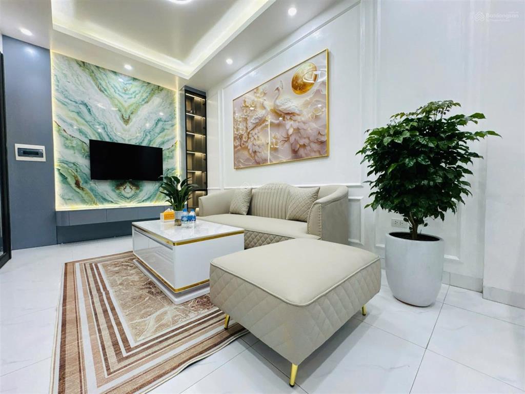 Hot! mặt ngõ nguyễn chánh, lô góc, ngõ ôtô thông, xe tải đỗ cửa, thang máy, bãi xe, full nt, 54m2