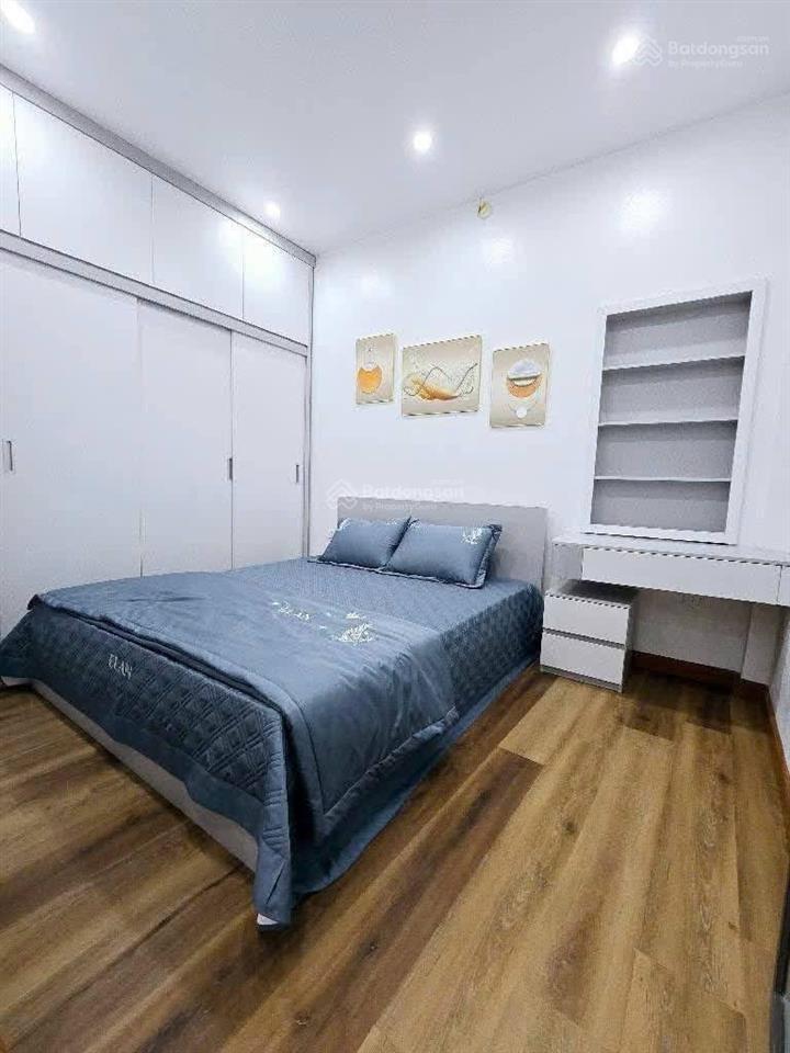 Bán nhà phùng chí kiên, hoàng quốc việt giá đầu tư 10.9 tỷ dt sổ 65m2x4 tầng, ở hoặc mua tích sản