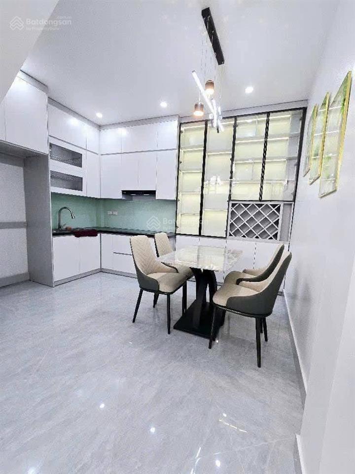Bán nhà phùng chí kiên, hoàng quốc việt giá đầu tư 10.9 tỷ dt sổ 65m2x4 tầng, ở hoặc mua tích sản