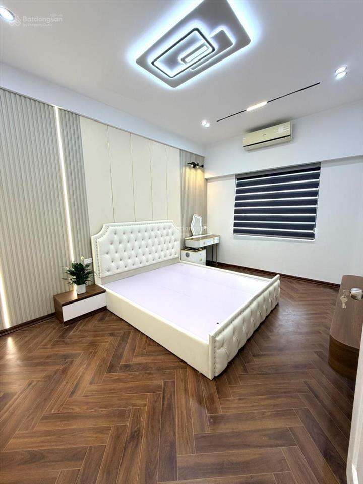 Lô góc đào tấn, ngõ thông, 2 thoáng, 1p ra phố, sổ vuông, dân xây, qh ổn định, full nt, 50m2*5t