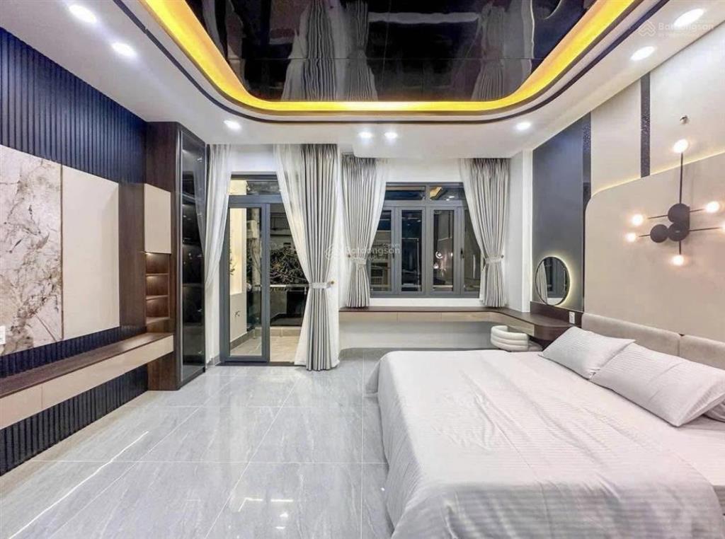 Bán nhà mới thang máy, ô tô phố nguyễn văn huyên gần dương quảng hàm 48m2x6t, gần trường đh