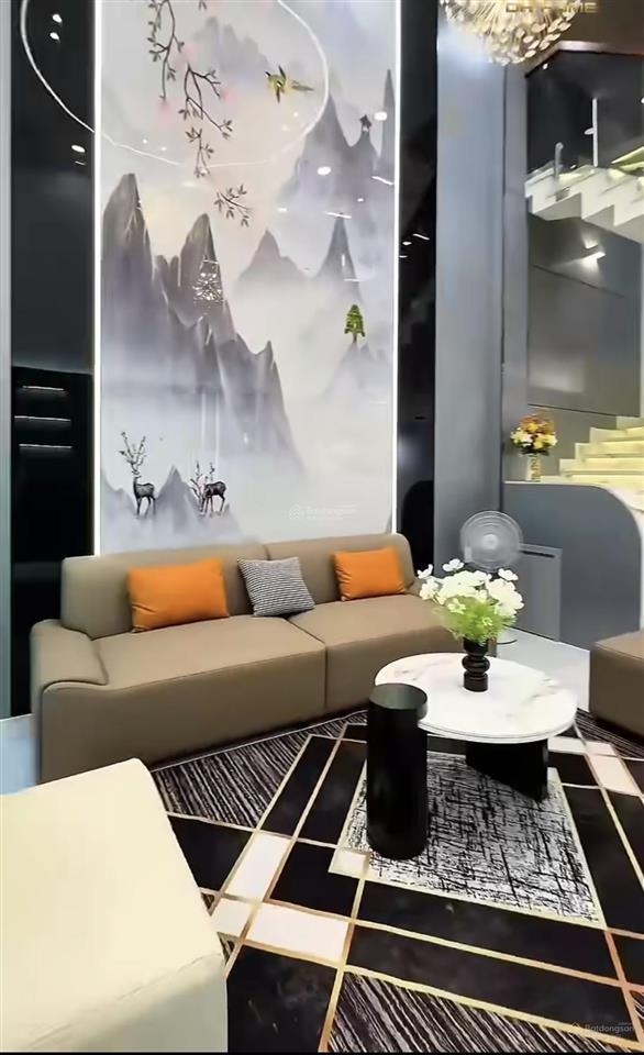 Bán nhà đẹp dân xây ô tô gần phố vĩnh phúc, hoàng hoa thám, dt 50m2 x 5t, full nội thất xịn