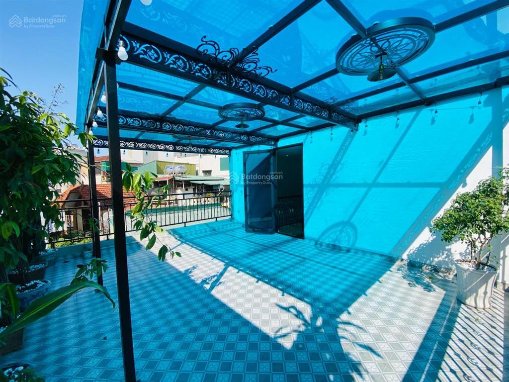 Bán nhà cầu giấy, dịch vọng gần nguyễn khang. nhà đẹp dân xây, ngõ rộng su cóc đến cửa. dt 40m2 x5t