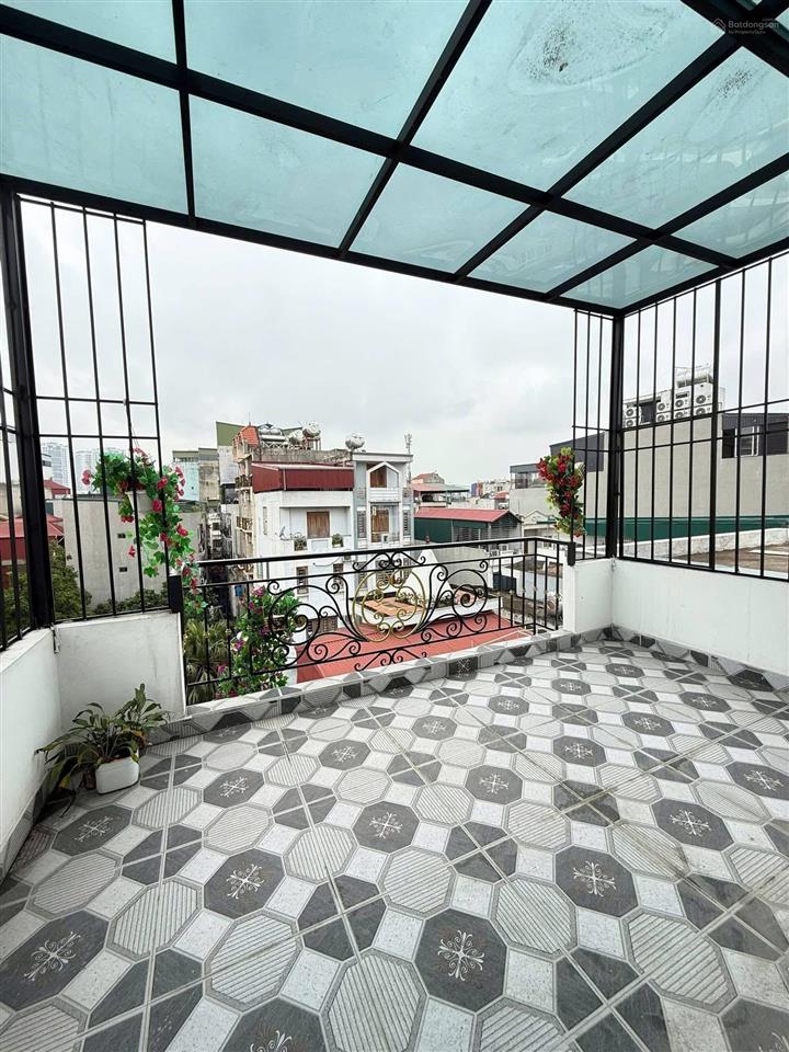 Bán nhà đẹp dân xây lô góc gần phố linh lang, phan kế bính dt 50m2 x 5 tầng, 6 ngủ, nội thất đầy đủ