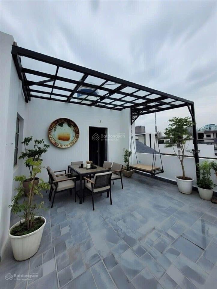 Bán nhà dân xây, ô tô gần phố hoàng quốc việt, lô góc, 2 thoáng, dt 43m2 x 5t, nội thất xịn đầy đủ