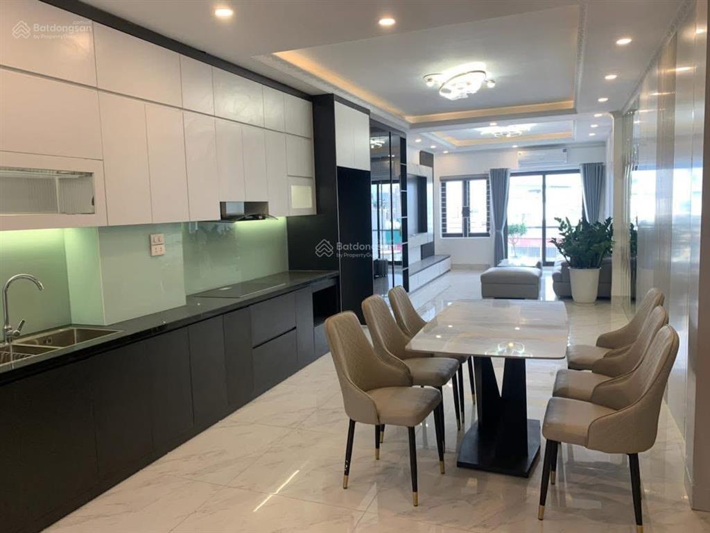 Bán nhà đẹp dân xây ô tô gần phố cầu giấy, lô góc, thang máy, dt 59m2 x6tầng, mặt tiền 4.5m sổ đẹp