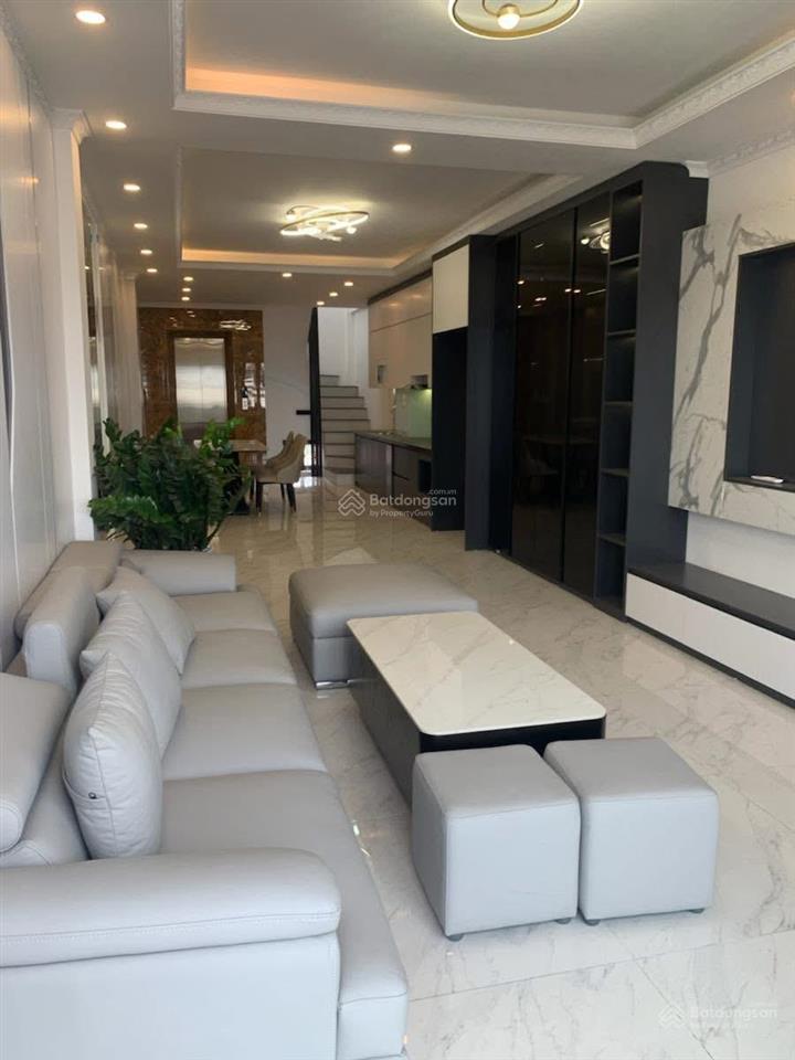 Bán nhà đẹp dân xây ô tô gần phố cầu giấy, lô góc, thang máy, dt 59m2 x6tầng, mặt tiền 4.5m sổ đẹp