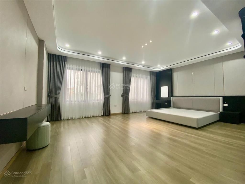 Bán nhà phân lô , ô tô tránh, lô góc, kd, mặt ngõ thông, gần phố mễ trì 60m x 5t, sổ đẹp