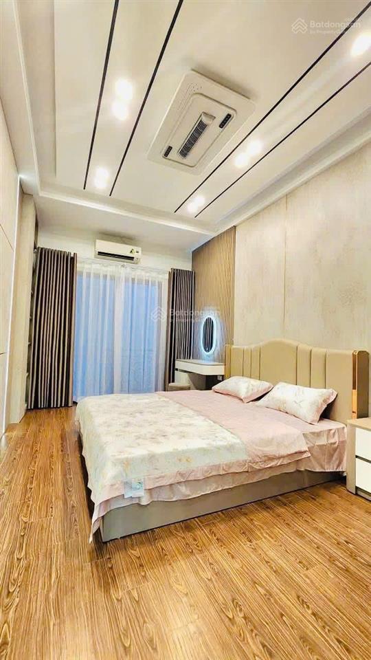 Giá đầu tư gần phố hoàng quốc việt, phạm v đồng ngõ 3 gác, sổ vuông, qh ổn định, dân xây, 40m2 x4t