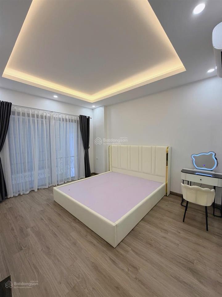 Bán nhà giá đầu tư rẻ nhất kv, ô tô gần phố hoàng quốc việt, phạm văn đồng, dt 42m x3t sổ vuông đep