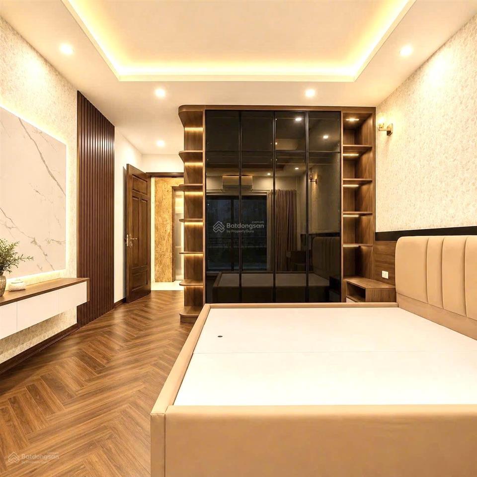 Bán nhà đẹp mới tinh, thang máy, lô góc, ô tô gần phố võng thị, llq 45m2 x 6t, không quy hoạch