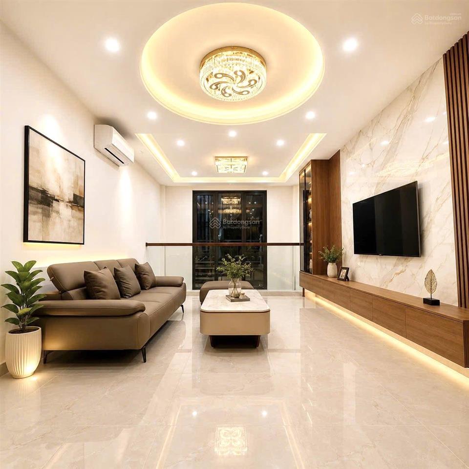 Bán nhà đẹp mới tinh, thang máy, lô góc, ô tô gần phố võng thị, llq 45m2 x 6t, không quy hoạch