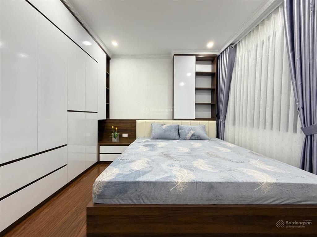P. kim mã, 2 thoáng, tương lai ô tô đỗ cửa, mới đẹp, sân xe, sổ đỏ cc, dt ~20tr/th, 43m2*5t