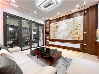 Bán nhà cầu giấy giá đầu tư chỉ nhỉnh 8 tỷ, sổ vuông 48 x 5 tầng, 2 thoáng, ngõ thông cách phố 10m