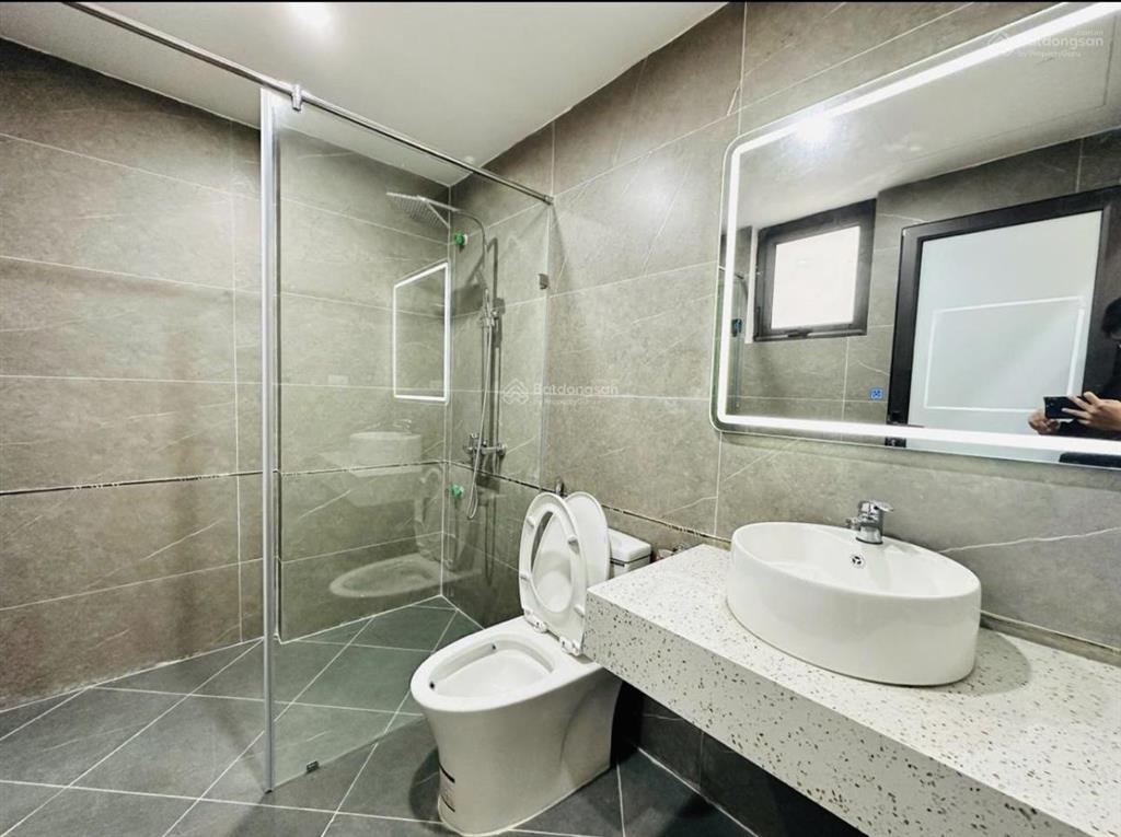 Bán nhà dân xây thang máy, ô tô dừng đỗ, gần phố nguyễn văn huyên, nguyễn khánh toàn, 45m2 x 6 tầng