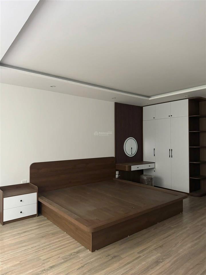 Bán nhà dân xây thang máy, ô tô dừng đỗ, gần phố nguyễn văn huyên, nguyễn khánh toàn, 45m2 x 6 tầng