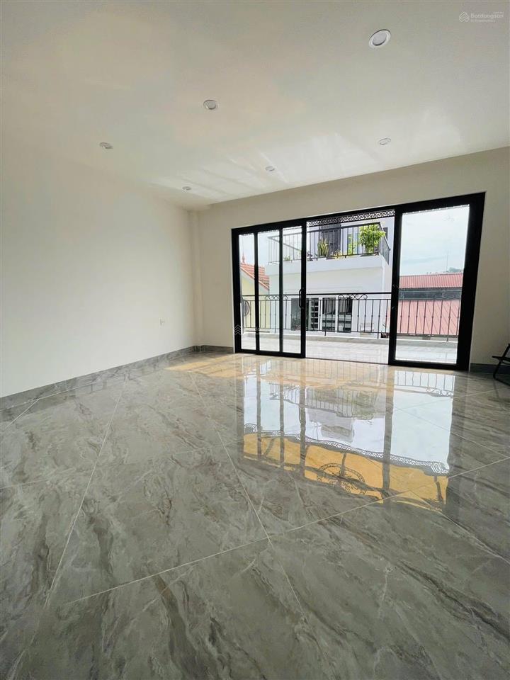 Bán nhà dân xây thang máy, ô tô dừng đỗ, gần phố nguyễn văn huyên, nguyễn khánh toàn, 45m2 x 6 tầng