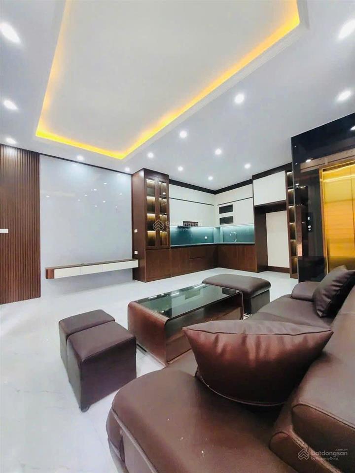 Bán nhà đẹp, ô tô gần phố hoàng quốc việt, võ chí công 41m2x5tầng, lô góc đủ nội thất về ở luôn