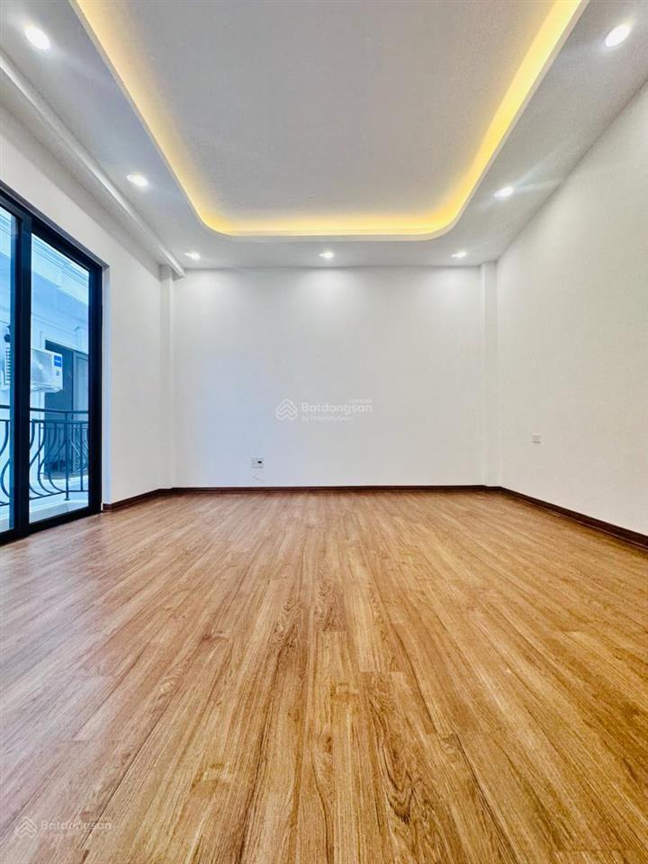 Bán nhà mới đẹp thang máy, ô tô gần phố nguyễn văn huyên, dương quảng hàm, 46m2x6t, nội thất đầy đủ